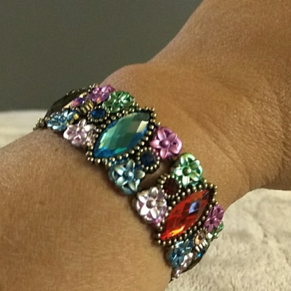 Cuff Bracelet - Picture 2 of 2